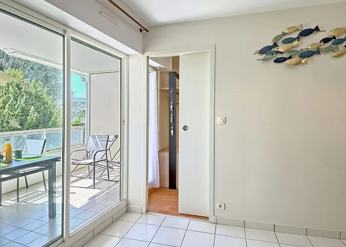 Les Voiles De La Baule By Interhome Appartamento Le Pouliguen